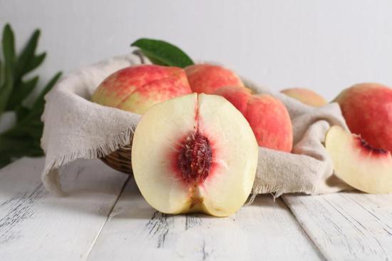 如何让桃子变软的方法 如何判断桃子是否成熟？