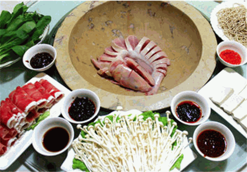 食为先石锅鱼加盟