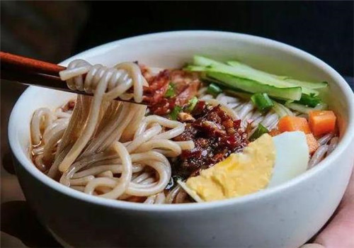 天香园砂锅米线加盟产品图片