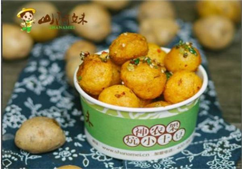 山阿妹炕土豆加盟产品图片