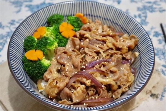 丼岛日式烧肉饭加盟产品图片